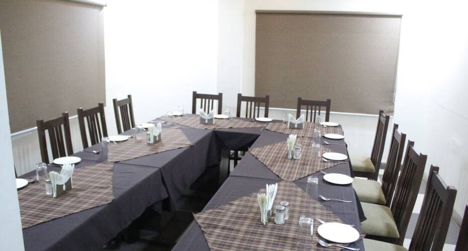 Hotel Dawar Regency, Indore 2
